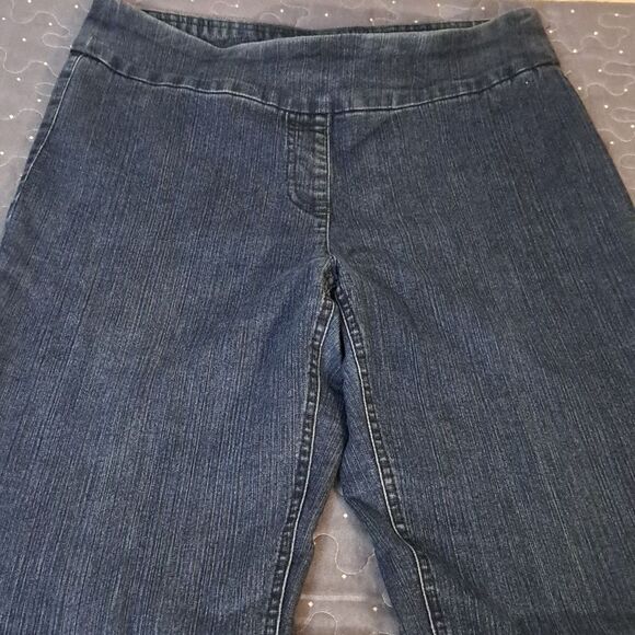 Multiples Women's Blue Pull on Jeans size 10 - Picture 2 of 5